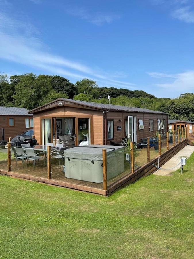 Luxury Boutique Style Lodge With Hot Tub Bridlington Eksteriør billede