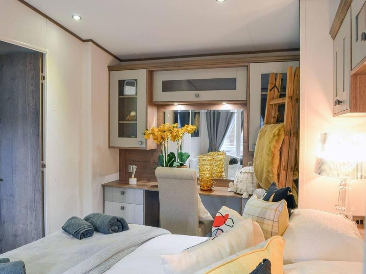 Luxury Boutique Style Lodge With Hot Tub Bridlington Eksteriør billede