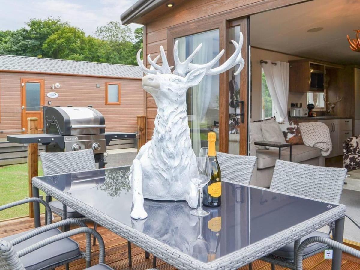 Luxury Boutique Style Lodge With Hot Tub Bridlington Eksteriør billede