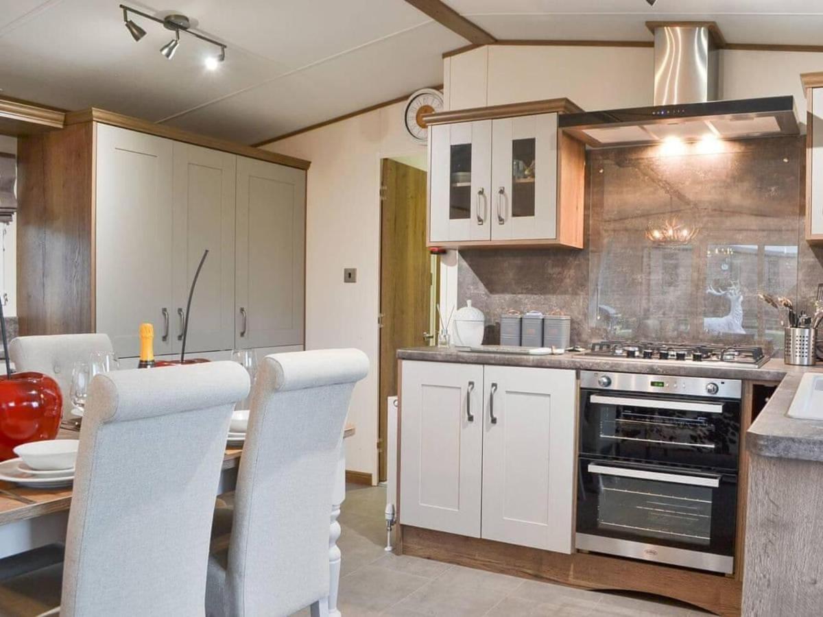 Luxury Boutique Style Lodge With Hot Tub Bridlington Eksteriør billede