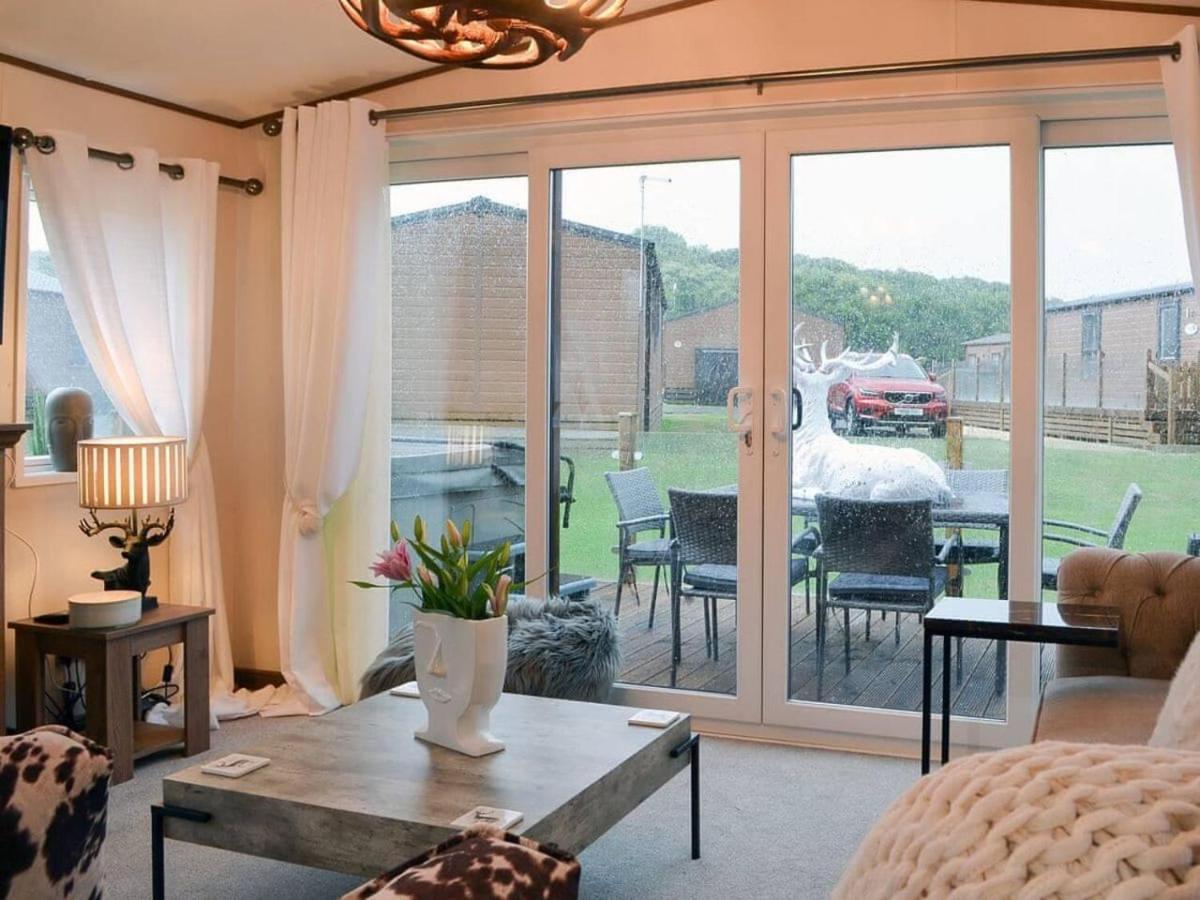 Luxury Boutique Style Lodge With Hot Tub Bridlington Eksteriør billede